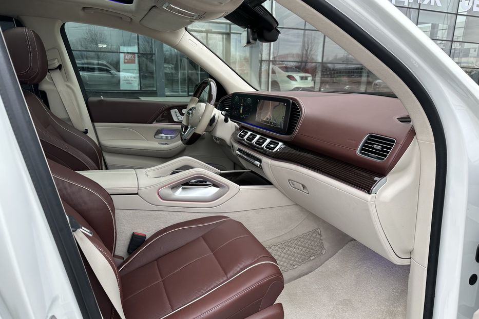 Продам Mercedes-Benz Maybach Gls600 2021 года в Киеве