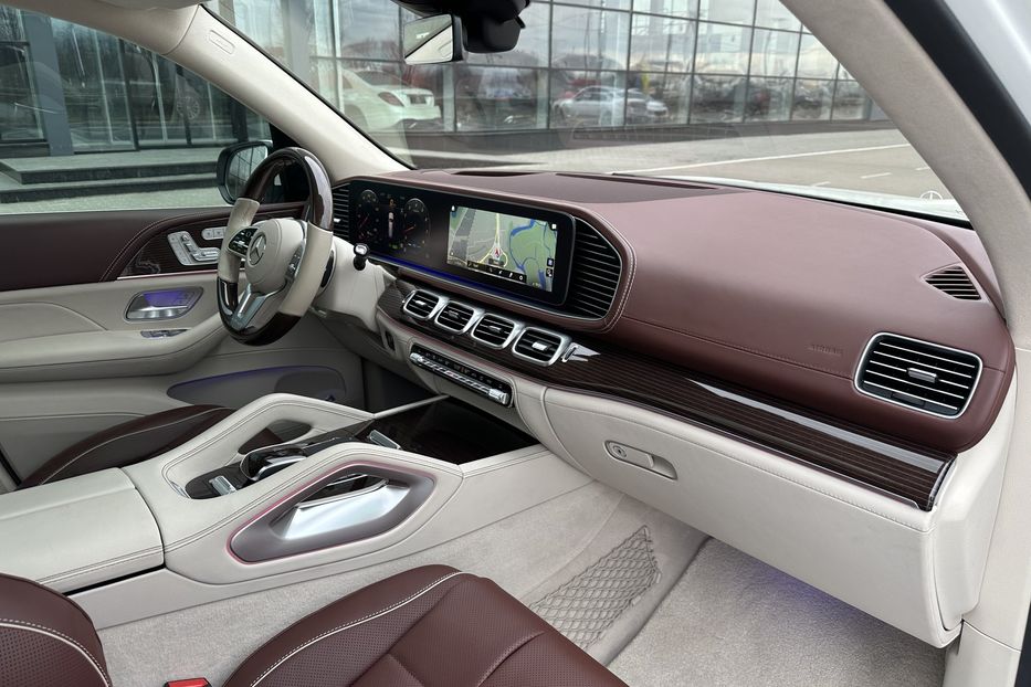 Продам Mercedes-Benz Maybach Gls600 2021 года в Киеве