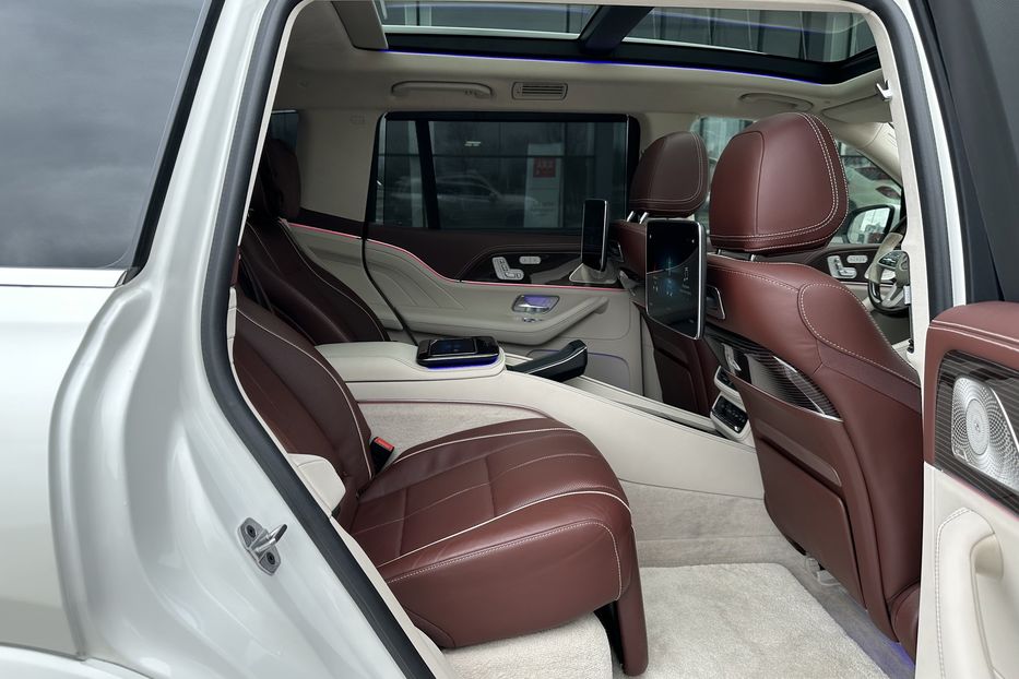 Продам Mercedes-Benz Maybach Gls600 2021 года в Киеве