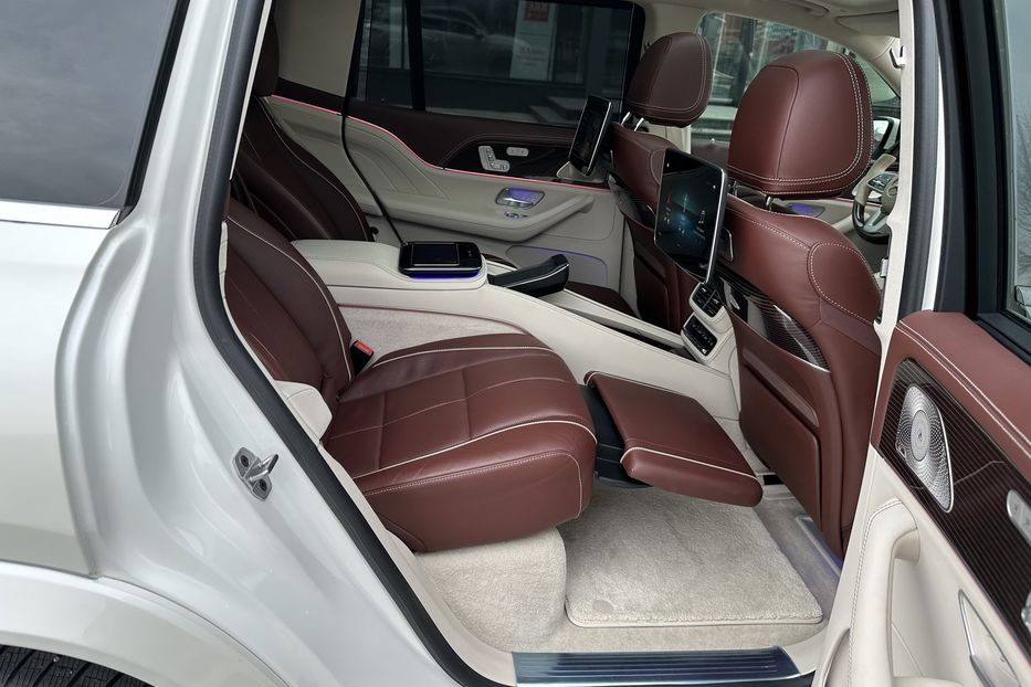 Продам Mercedes-Benz Maybach Gls600 2021 года в Киеве