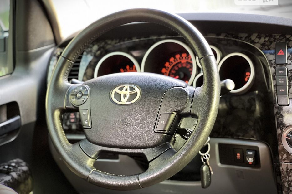 Продам Toyota Tundra TRD 2011 года в Одессе