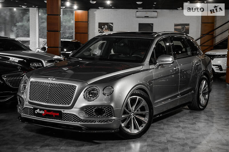 Продам Bentley Bentayga 2017 года в Одессе