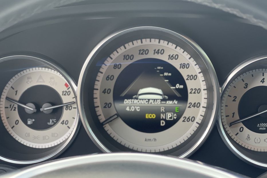 Продам Mercedes-Benz CLS-Class 500 4Matic 2013 года в Киеве