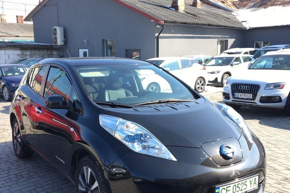 Продам Nissan Leaf 30кВт 2016 года в Черновцах