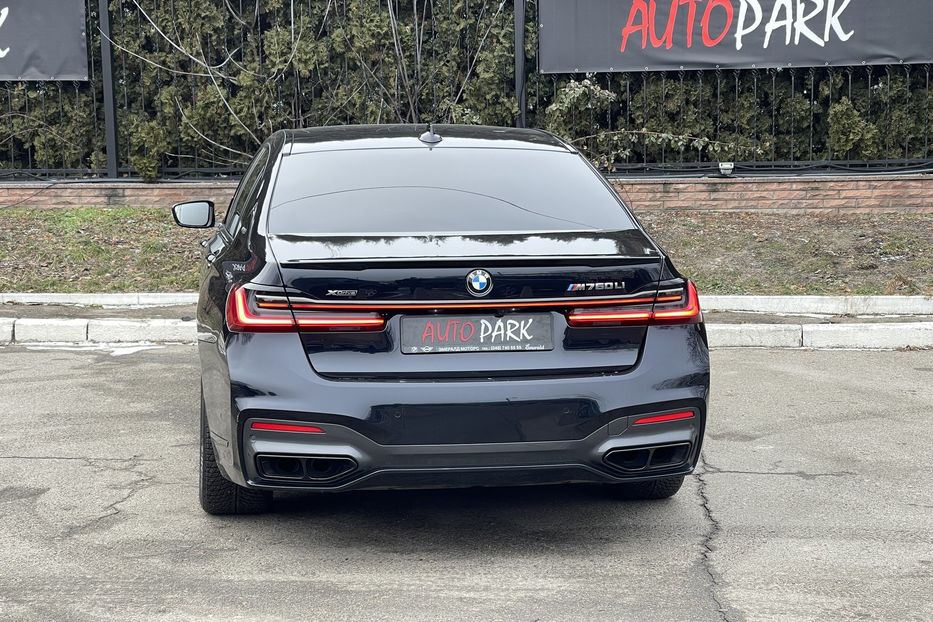 Продам BMW 760 M 4-seats 2021 года в Киеве