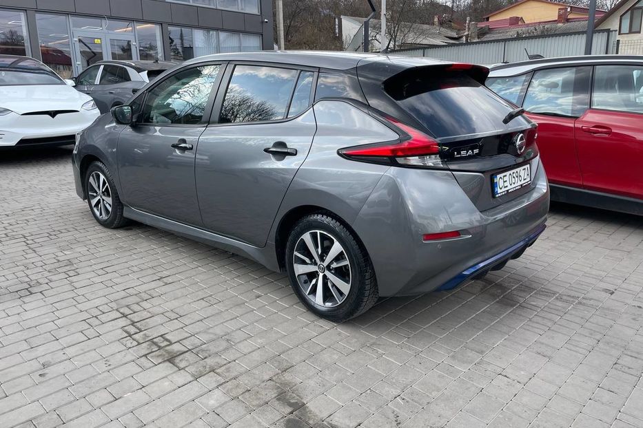 Продам Nissan Leaf SV 2018 года в Черновцах