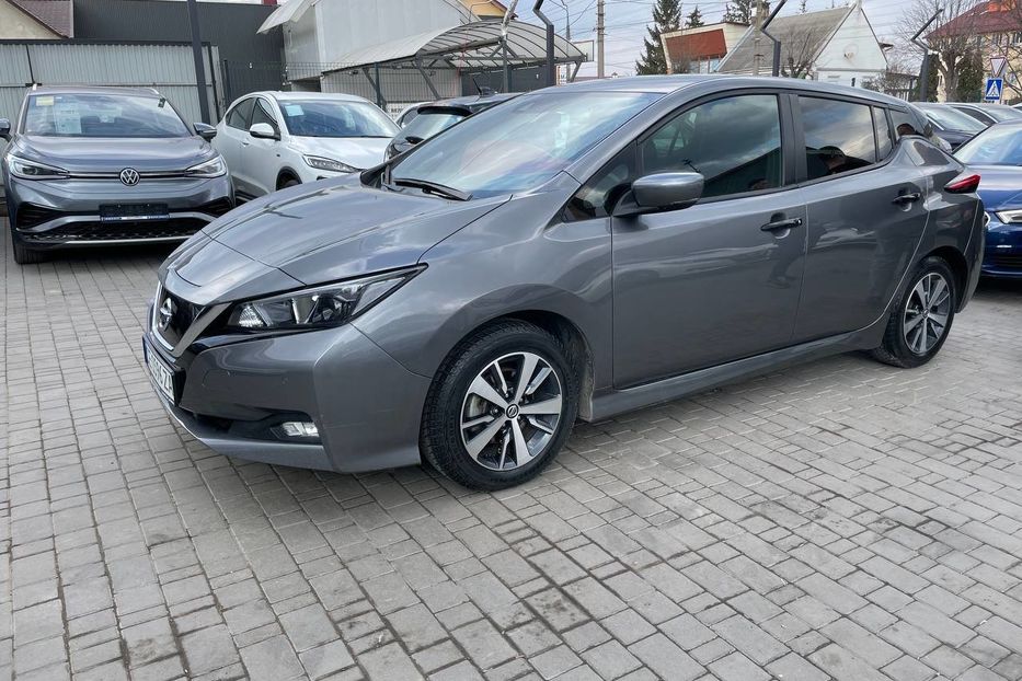 Продам Nissan Leaf SV 2018 года в Черновцах