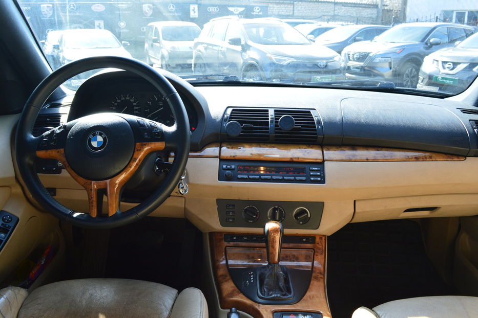 Продам BMW X5 2001 года в Одессе