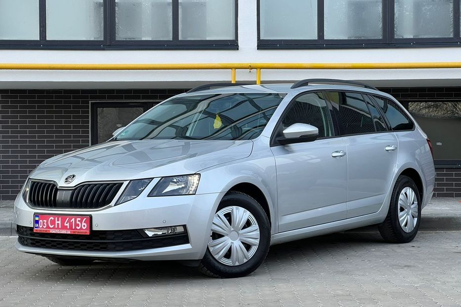 Продам Skoda Octavia A7 Led Navi м. Львів огляд 2018 года в Львове