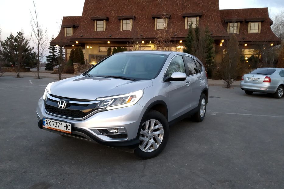 Продам Honda CR-V XLE 2017 года в Луцке