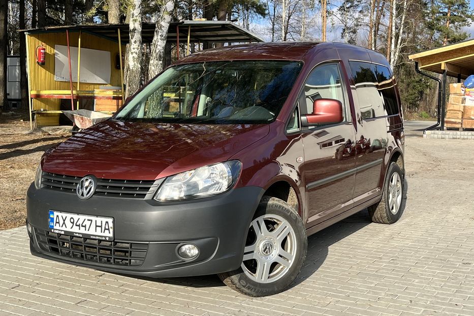 Продам Volkswagen Caddy пасс. 2011 года в Луцке