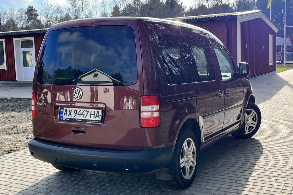 Продам Volkswagen Caddy пасс. 2011 года в Луцке