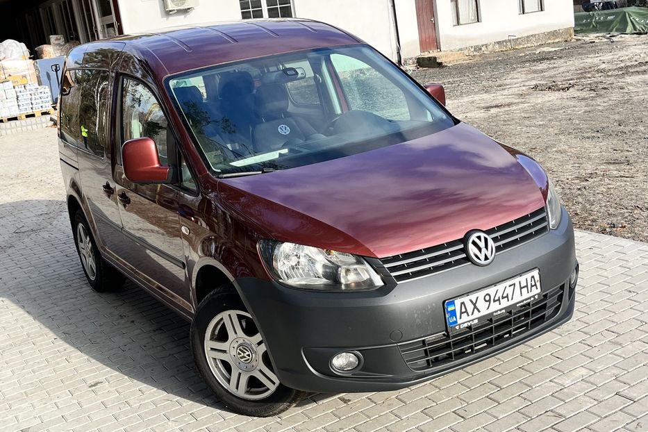 Продам Volkswagen Caddy пасс. 2011 года в Луцке