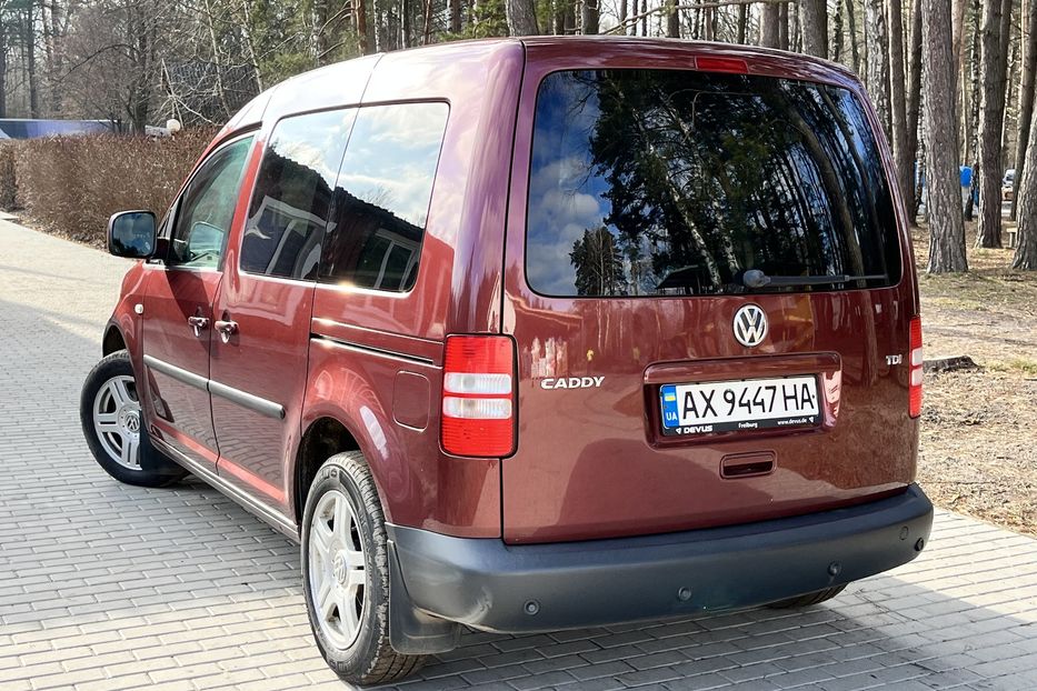 Продам Volkswagen Caddy пасс. 2011 года в Луцке