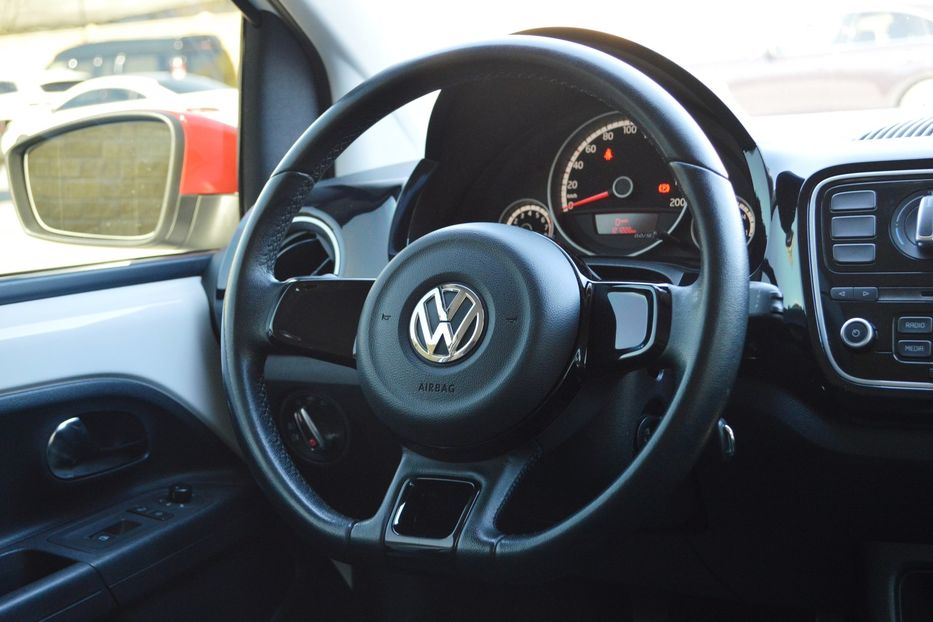 Продам Volkswagen Up 2013 года в Одессе