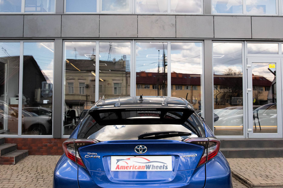 Продам Toyota C-HR Premium 2016 года в Черновцах