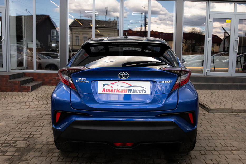 Продам Toyota C-HR Premium 2016 года в Черновцах