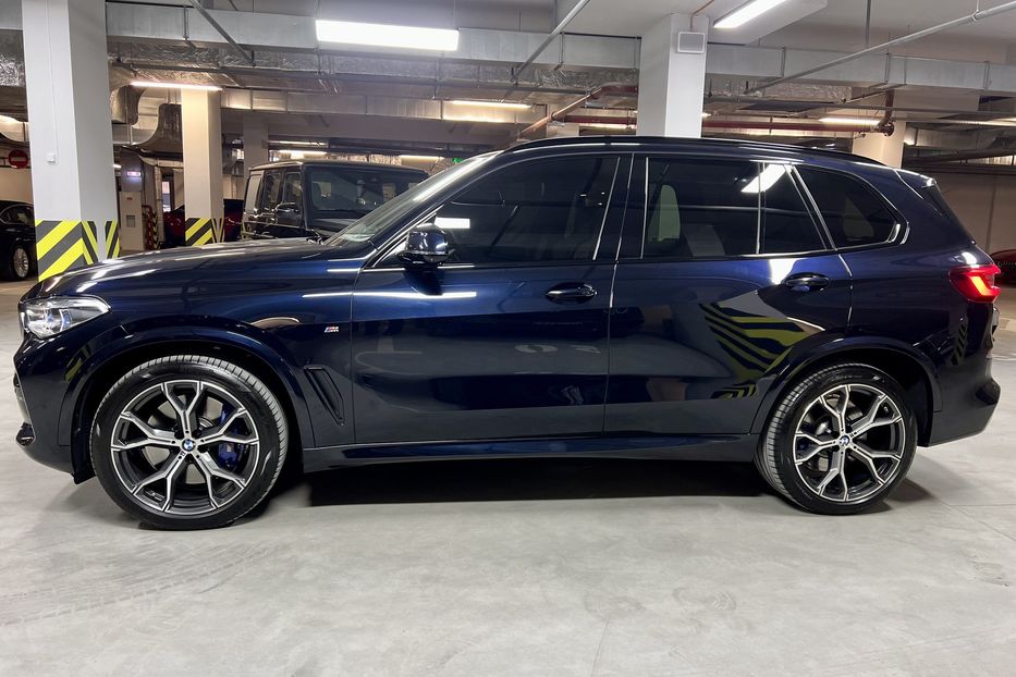 Продам BMW X5 2020 года в Киеве