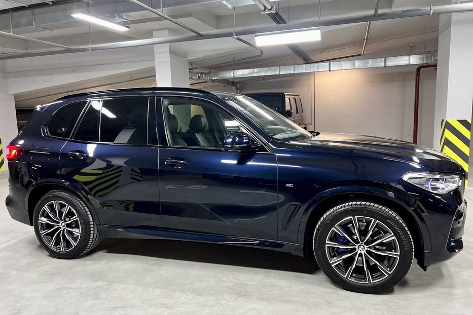 Продам BMW X5 2022 года в Киеве