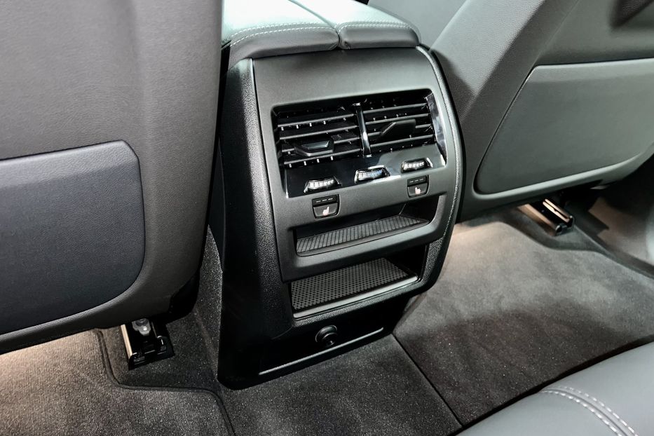Продам BMW X5 2022 года в Киеве