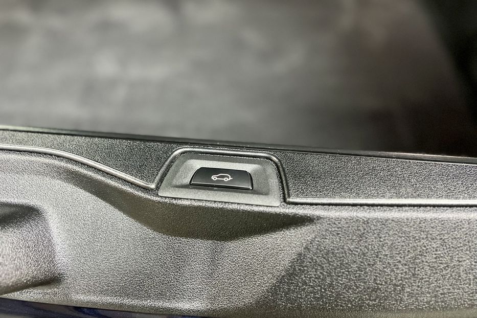 Продам BMW X5 2022 года в Киеве