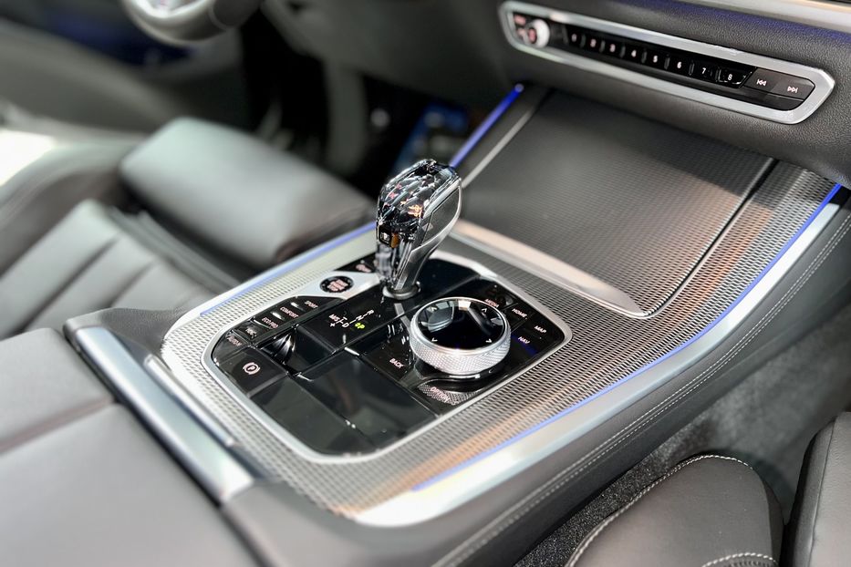 Продам BMW X5 2022 года в Киеве