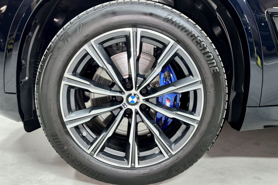 Продам BMW X5 2022 года в Киеве