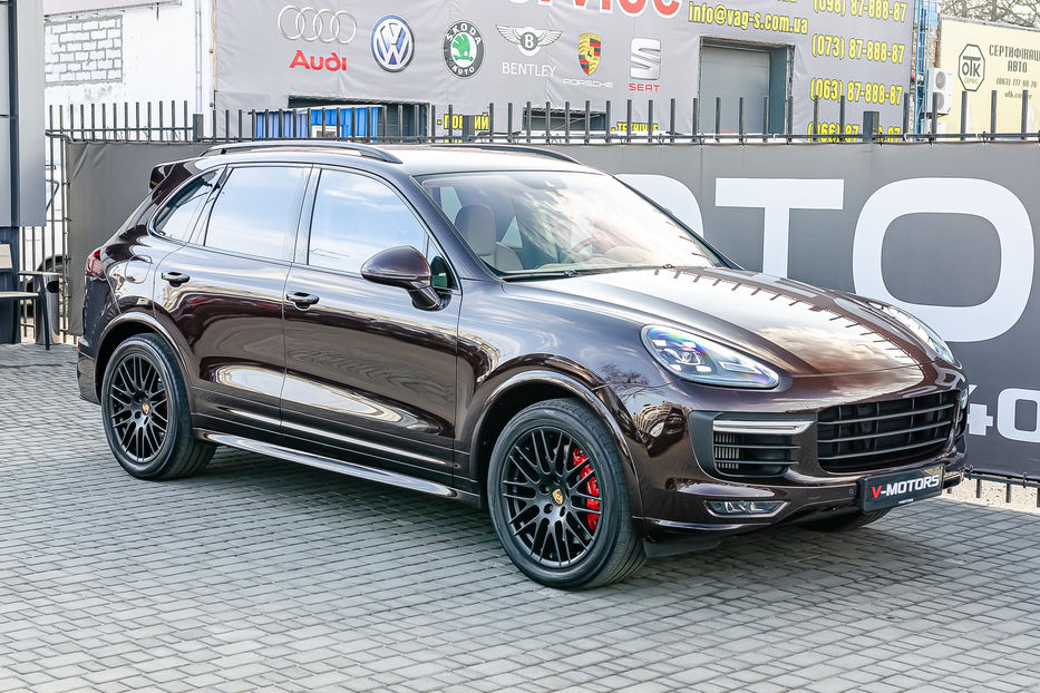 Продам Porsche Cayenne GTS 2015 года в Киеве