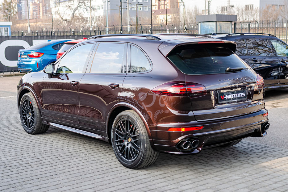 Продам Porsche Cayenne GTS 2015 года в Киеве