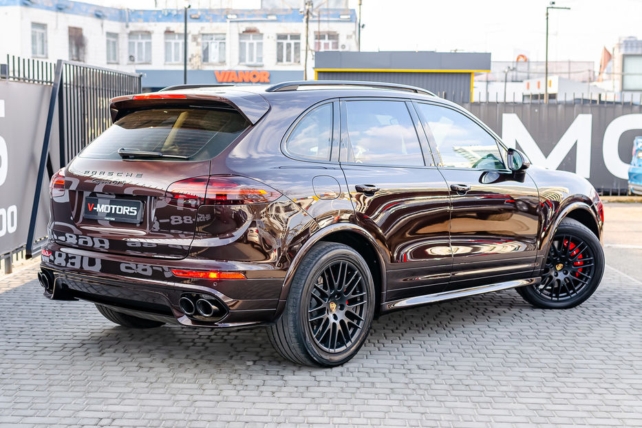 Продам Porsche Cayenne GTS 2015 года в Киеве