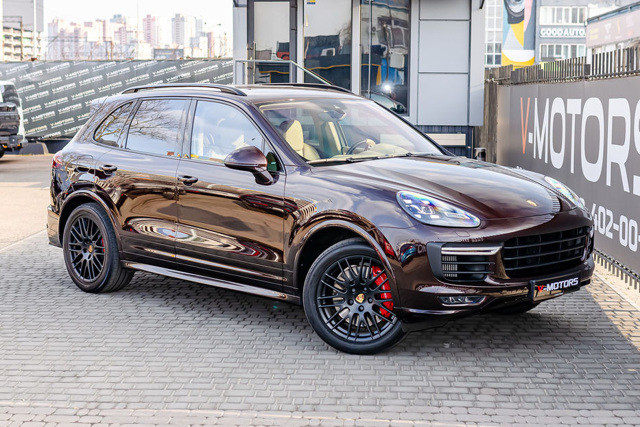 Продам Porsche Cayenne GTS 2015 года в Киеве