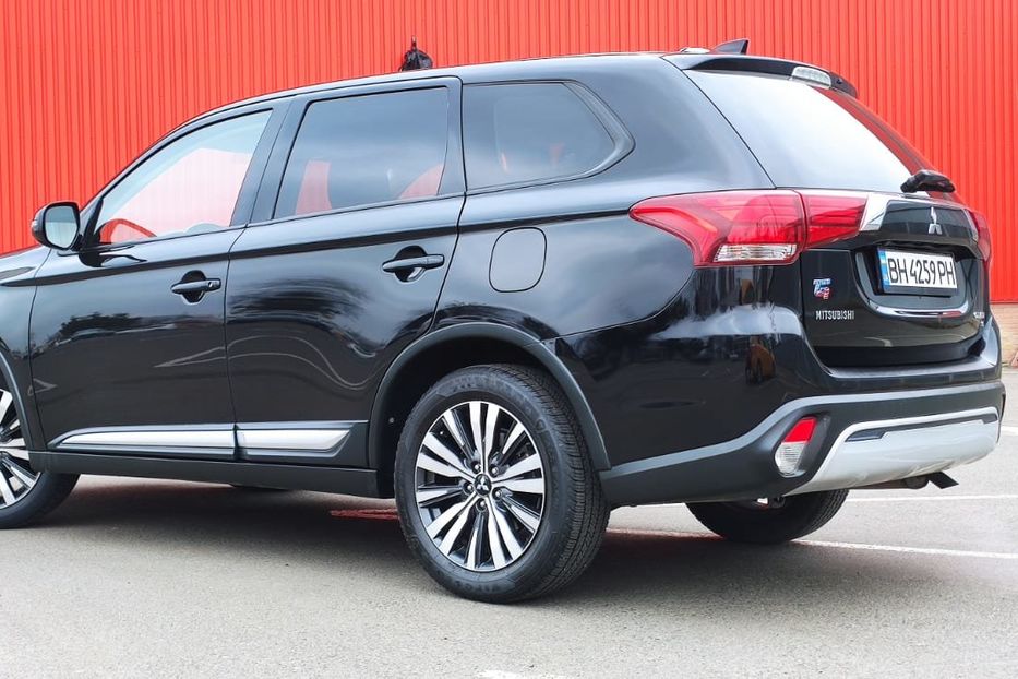 Продам Mitsubishi Outlander Full 2018 года в Одессе