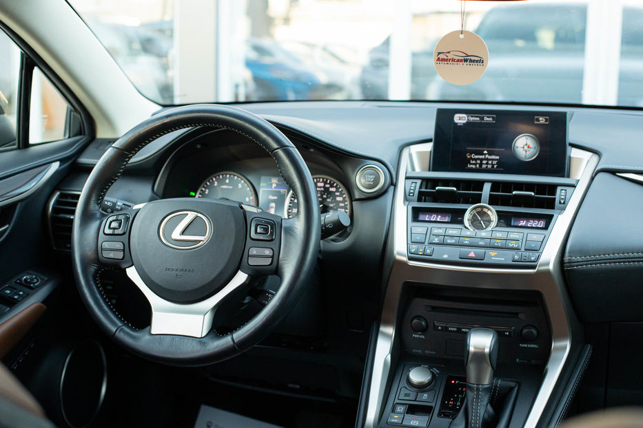 Продам Lexus NX 200 F-Sport 2015 года в Черновцах