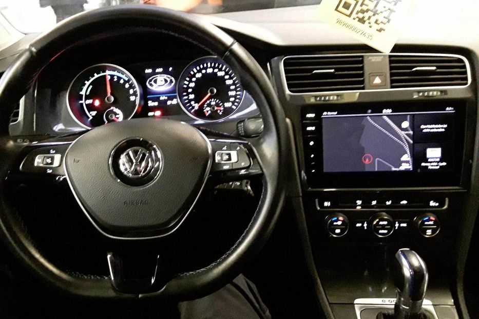 Продам Volkswagen e-Golf НЕ МАЛЬОВАН NAVI LKIMA LED 2018 года в Львове