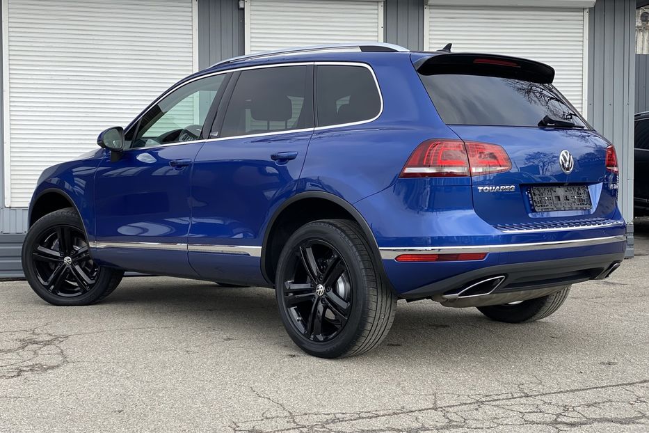 Продам Volkswagen Touareg EXECUTIVE Edition 2018 года в Киеве