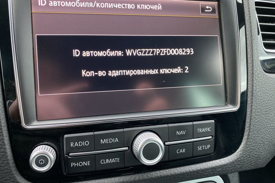 Продам Volkswagen Touareg R Line 2015 года в Киеве