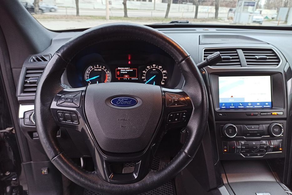Продам Ford Explorer 2017 года в Днепре