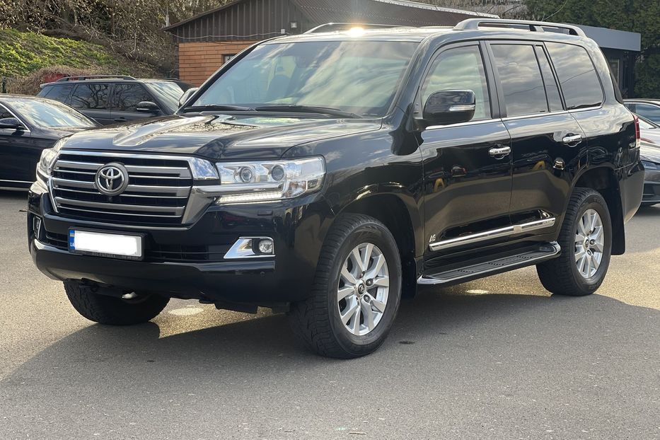 Продам Toyota Land Cruiser 200 Guard B6 2016 года в Киеве