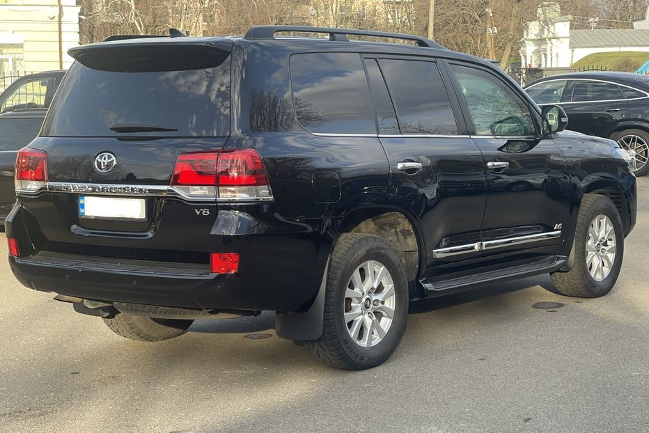 Продам Toyota Land Cruiser 200 Guard B6 2016 года в Киеве