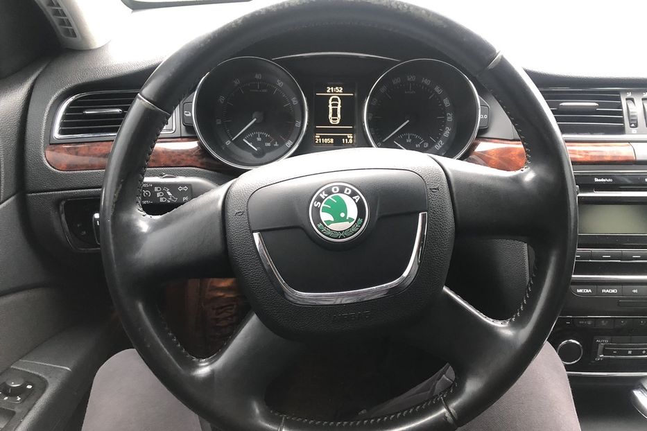 Продам Skoda Superb 2012 года в Николаеве