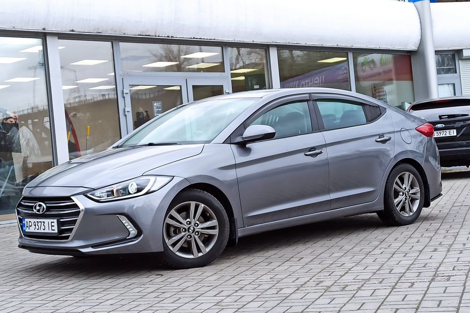 Продам Hyundai Elantra 2018 года в Днепре