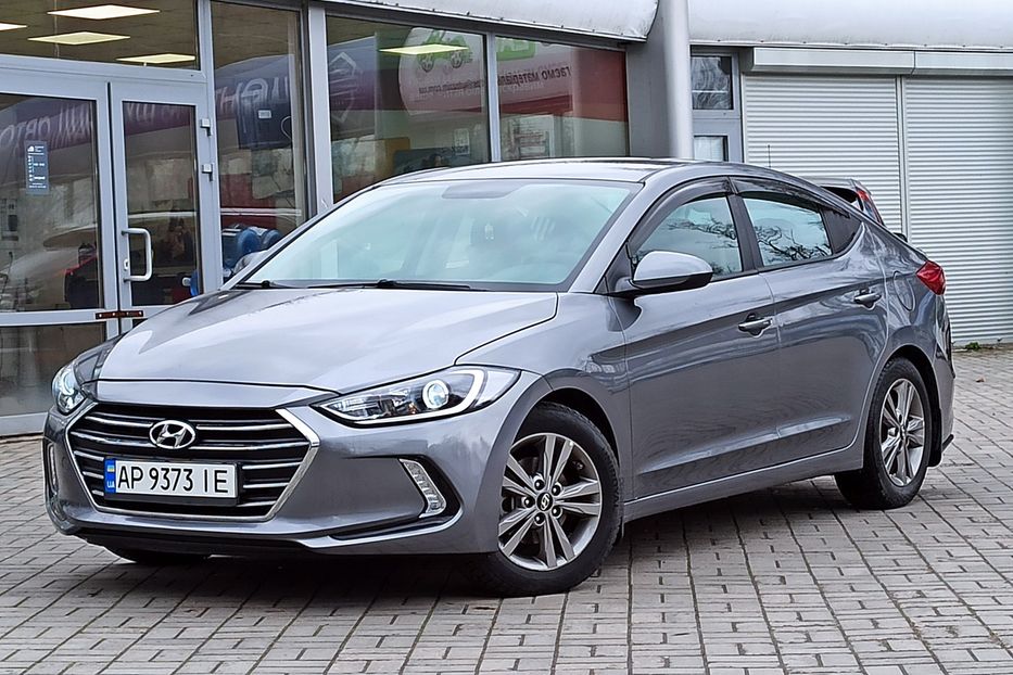 Продам Hyundai Elantra 2018 года в Днепре