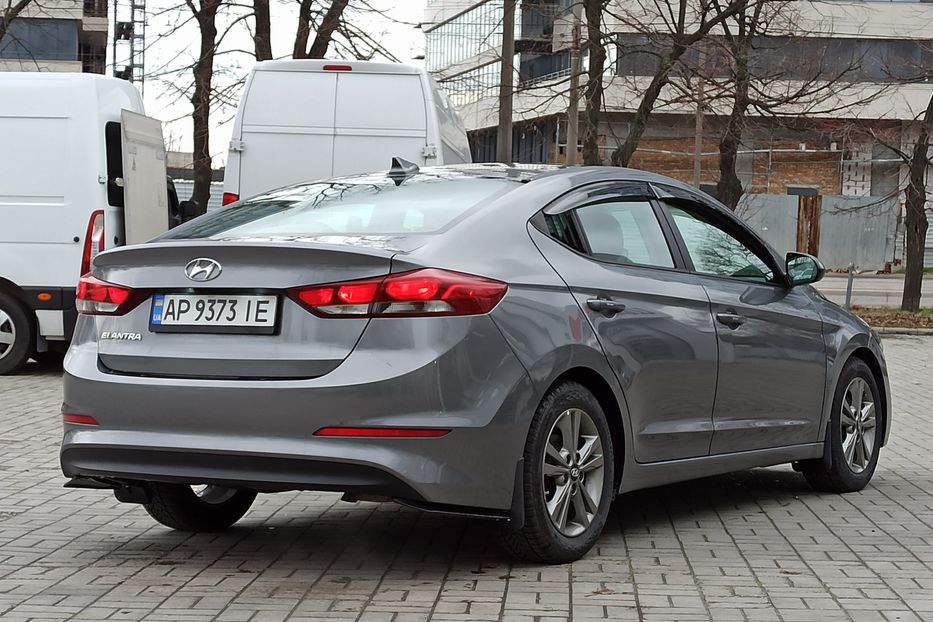 Продам Hyundai Elantra 2018 года в Днепре