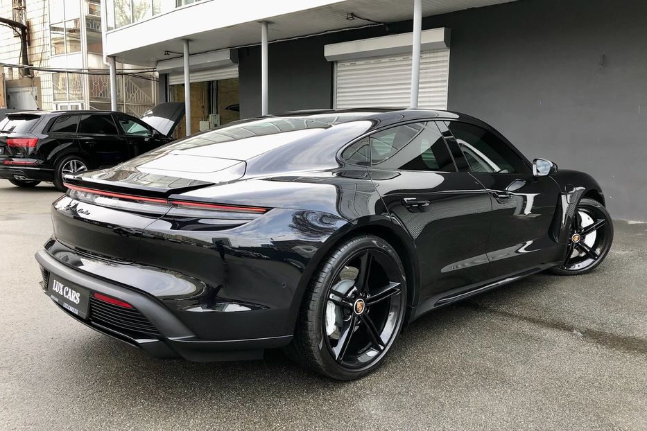 Продам Porsche Taycan Turbo 2020 года в Киеве