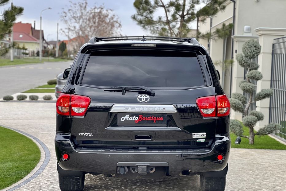 Продам Toyota Sequoia 2010 года в Одессе