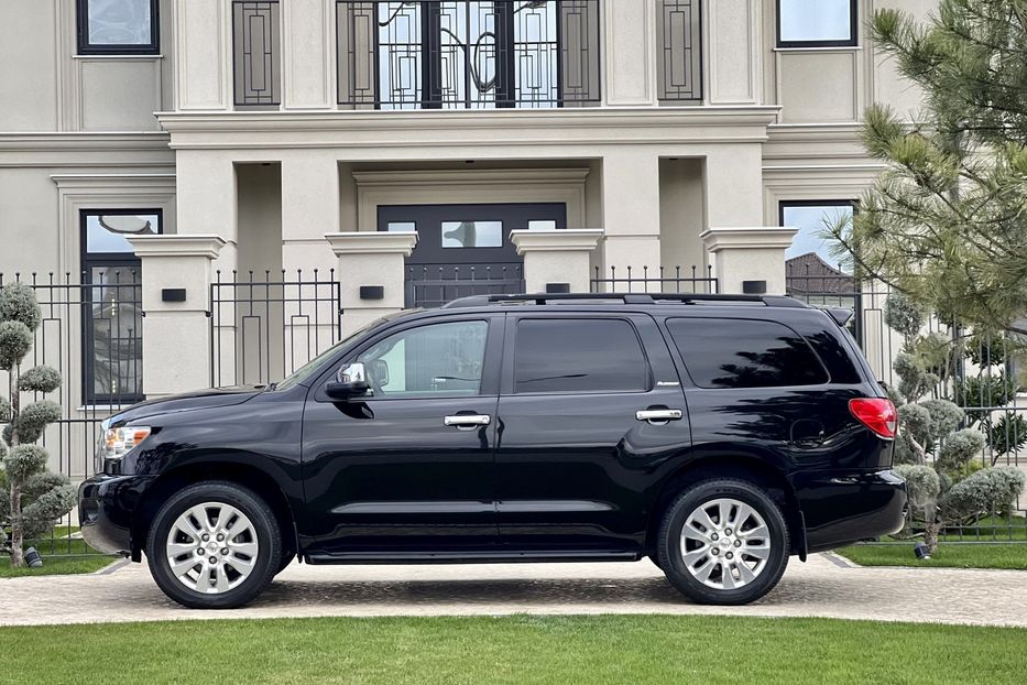 Продам Toyota Sequoia 2010 года в Одессе