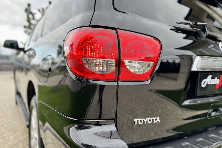 Продам Toyota Sequoia 2010 года в Одессе