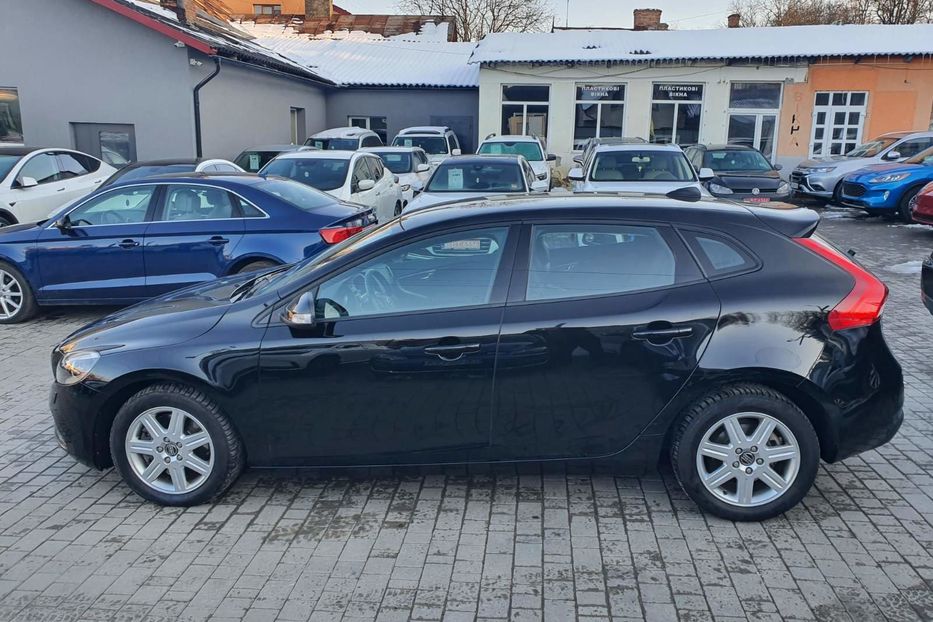 Продам Volvo V40 2014 года в Черновцах
