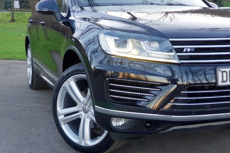 Продам Volkswagen Touareg R-Line 2016 года в Киеве