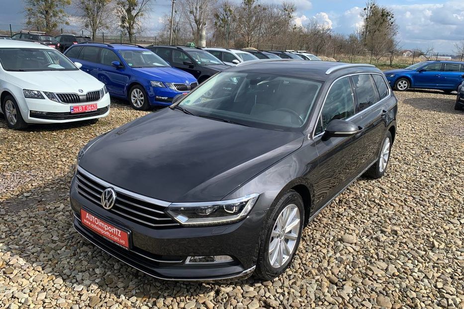 Продам Volkswagen Passat B8  Highline 2018 года в Львове